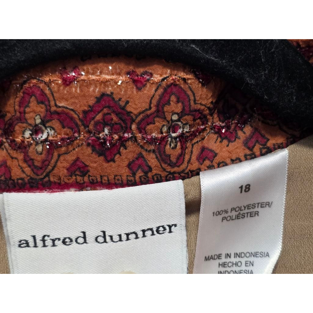 Women's Alfred Dunner Red Beige Patterned Button Down Shirt Size 18 - Picture 5 of 8